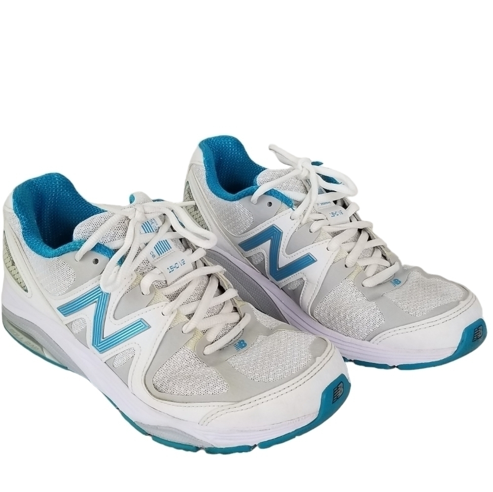 New Balance 1540v2 Athletic Running Sneakers Size 8 White with Blue Bell